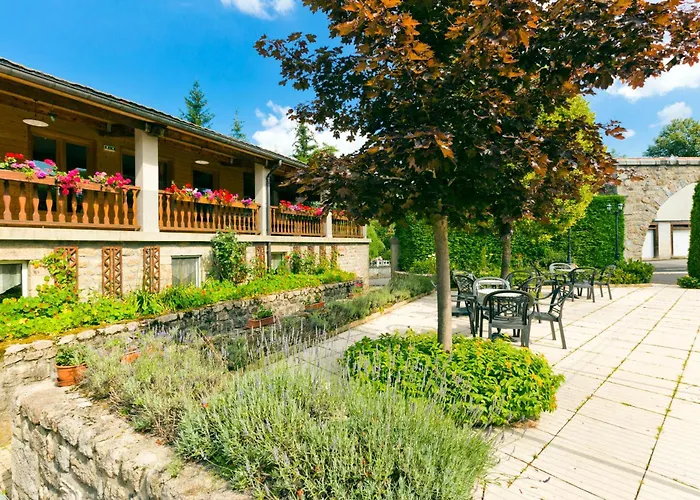 Hôtel Restaurant Au Pont de Raffiny